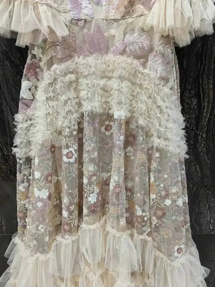 QMQA Fashion Women's Elegant Dress Embroidery Sequin Flare Sleeve Ruffle Puff Cake Dresses 2025 Summer New Female Clothing QM648